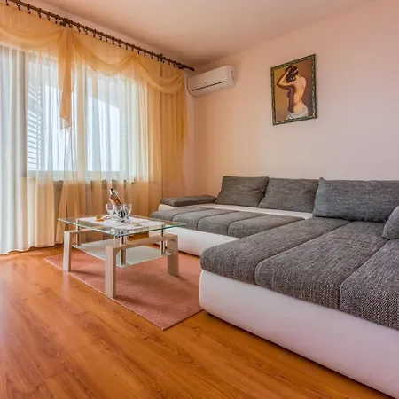 公寓 Stupar 茨里克韦尼察